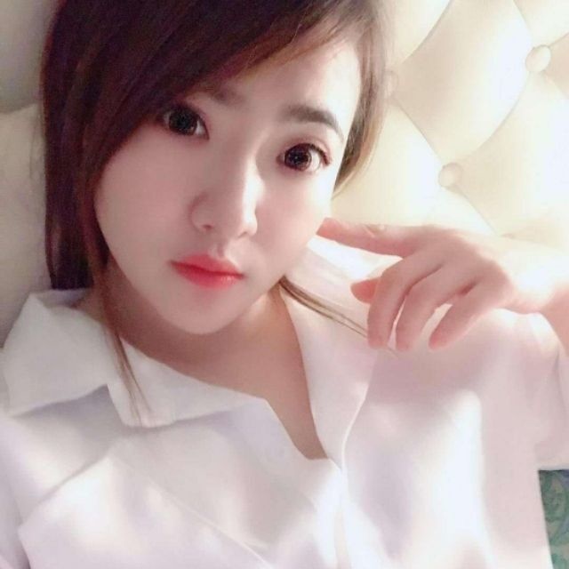 颜值不错的重庆妹，性格温和，不偷钟