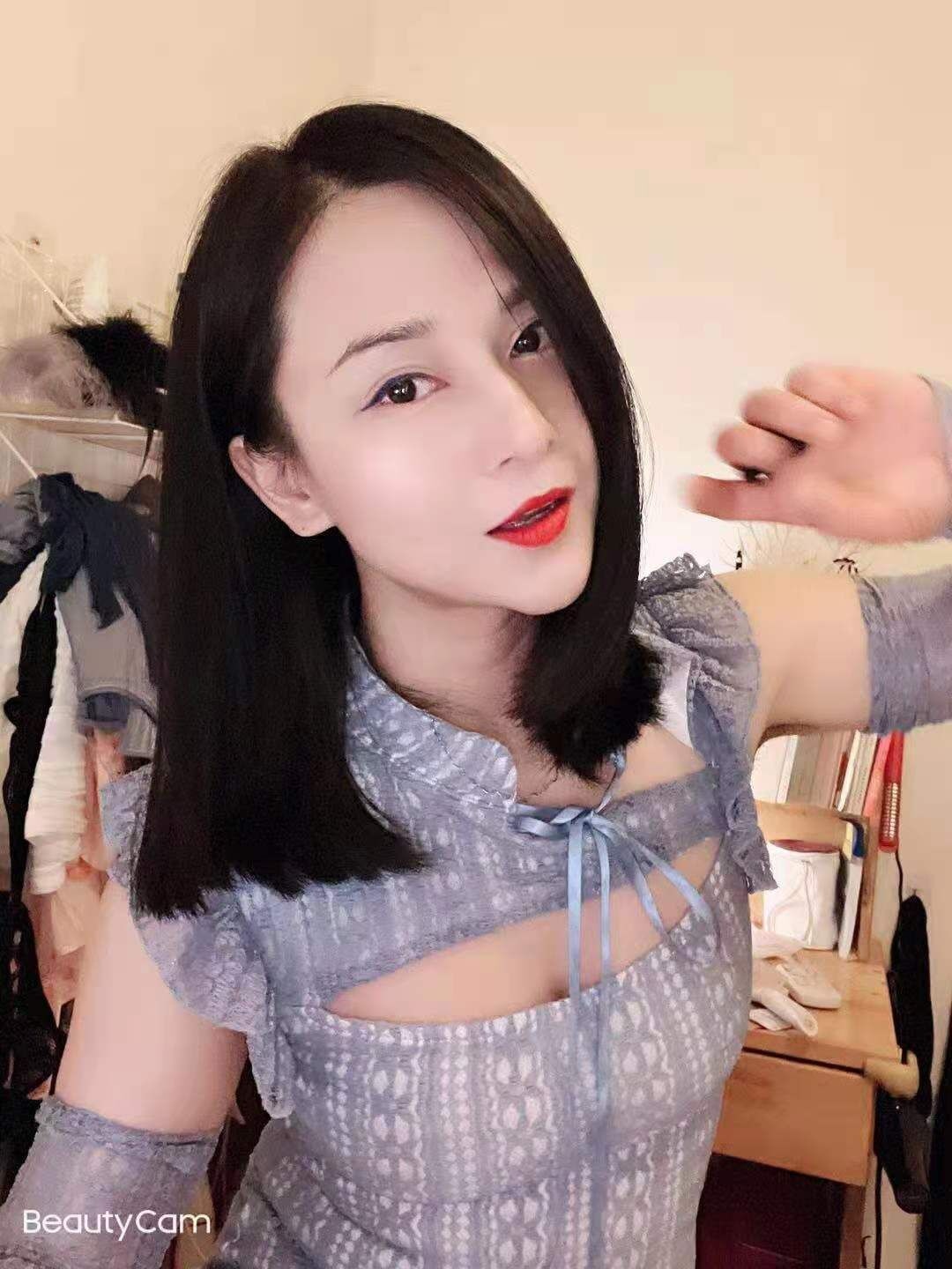 让人舒服的妹子，像是女友的感觉