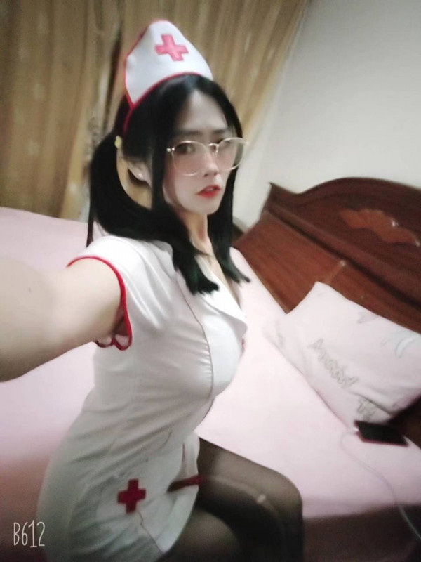 会在床上诱惑你的妹子，真的让人血脉喷张
