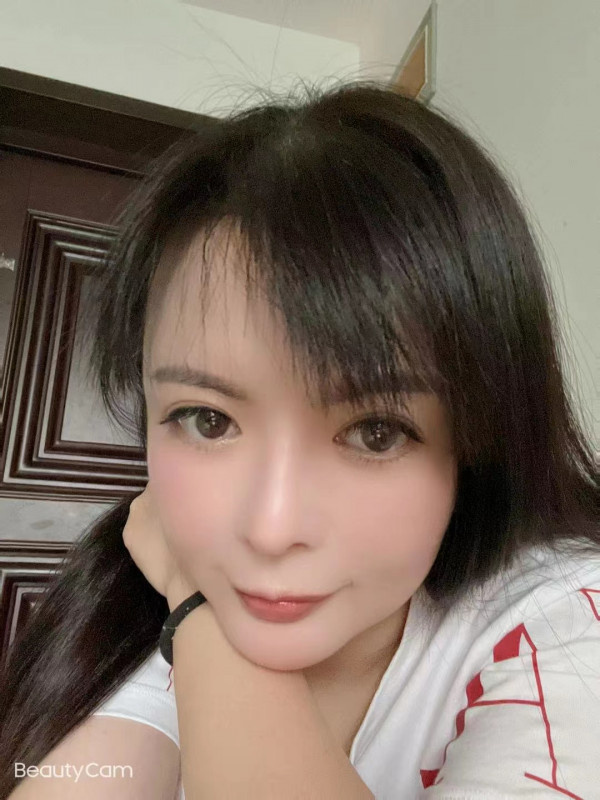 人特别好，服务专心，特骚