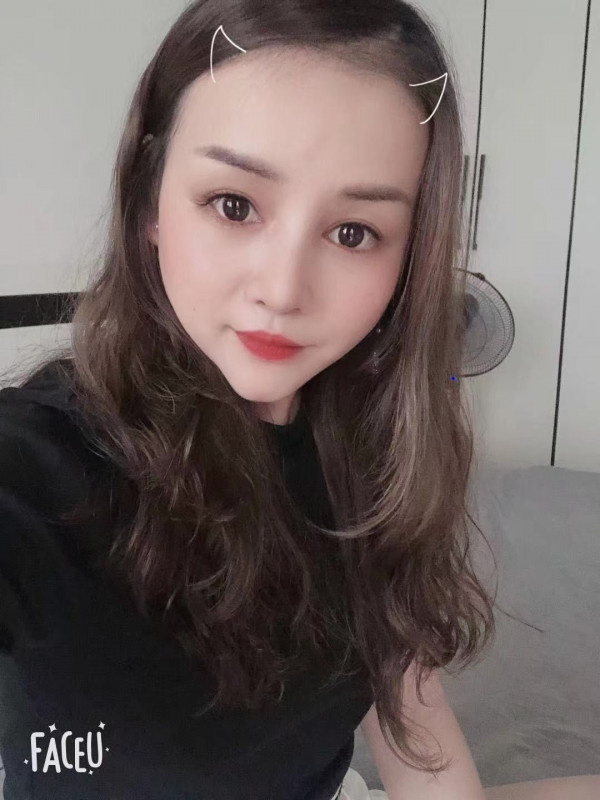 年轻妹子，该紧的地方紧，态度也很好