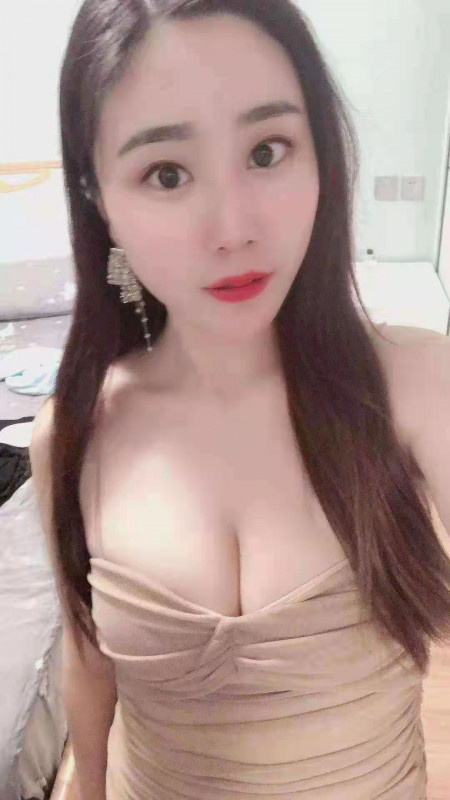 D杯大奶妹，骚气十足，淫语不断