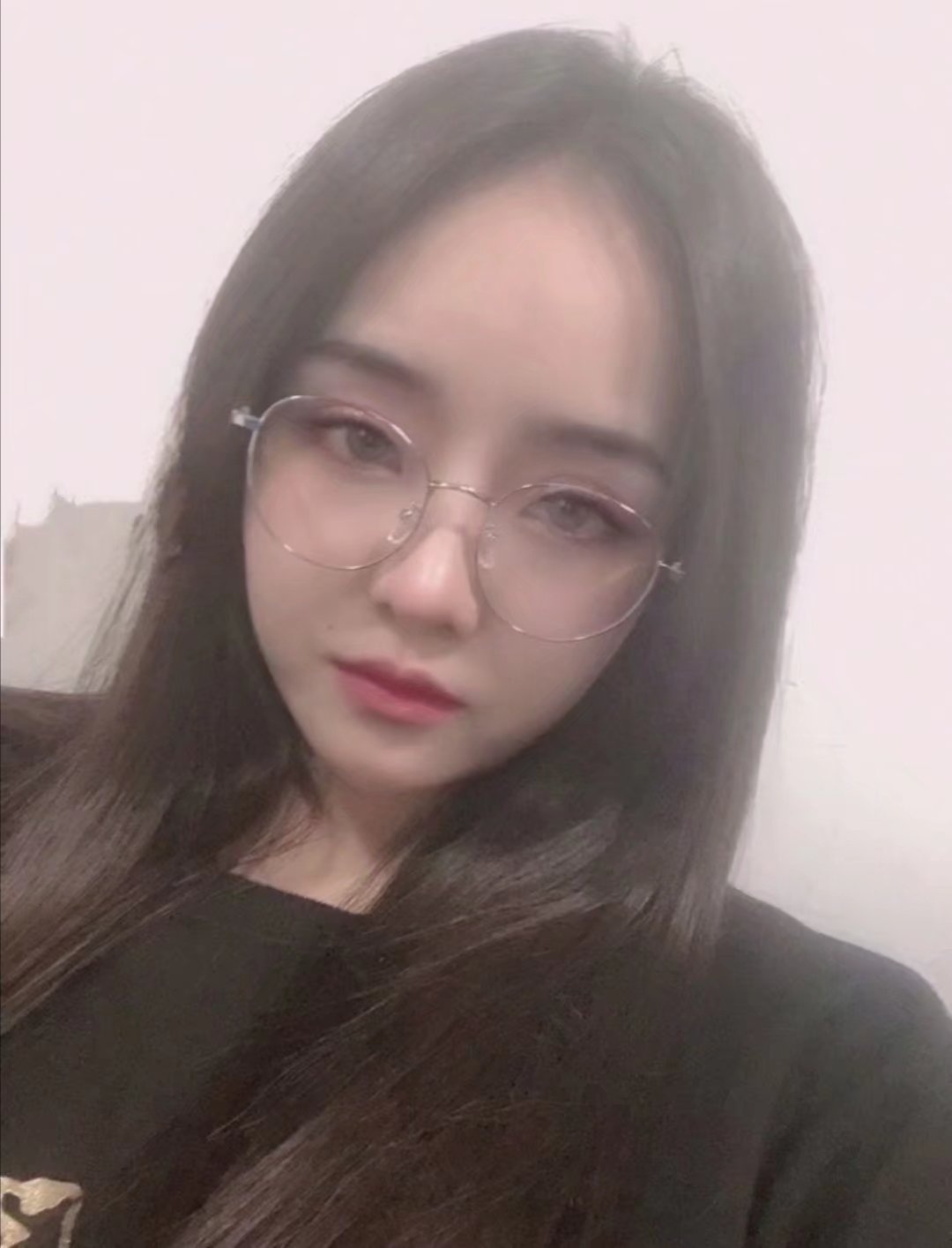 身材匀称的漂亮妹子，喜欢嫩妹的可以试试