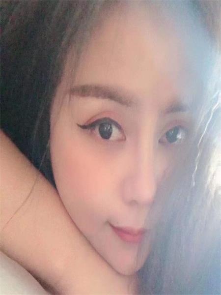 性感的胸大服务好妹子，比较紧