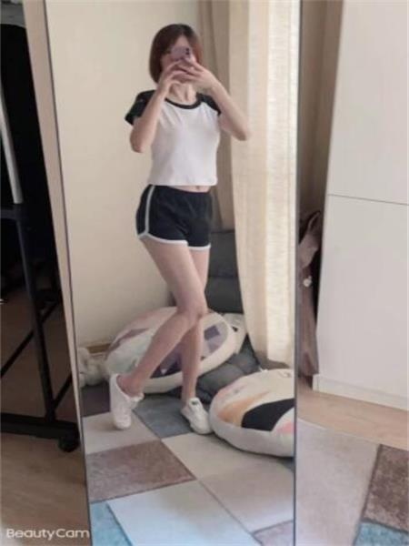 妹子腿是真的长，态度也比较好，喜欢腿长的可以体验下