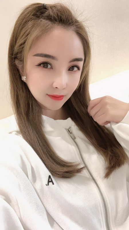人照对版的小美女