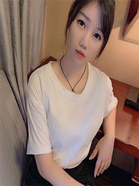 年轻妹子服务就是好，很真实，也很靠谱