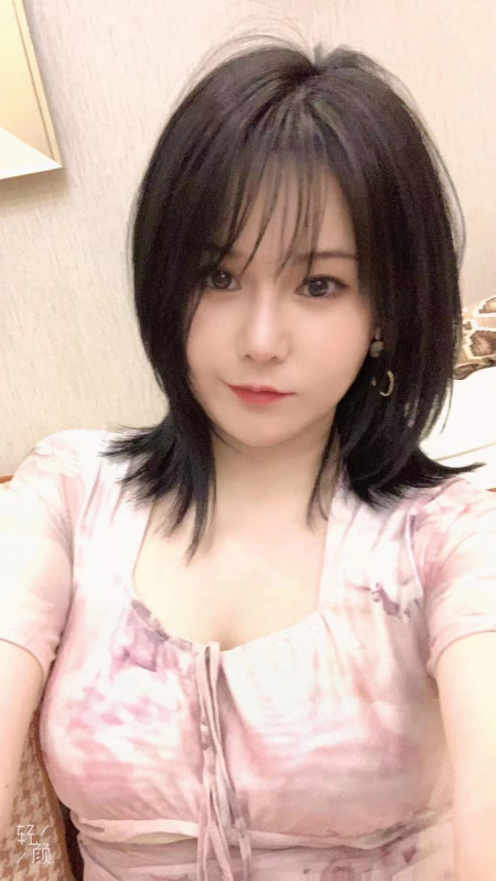 服务系美女，胸大诱人，体验度高