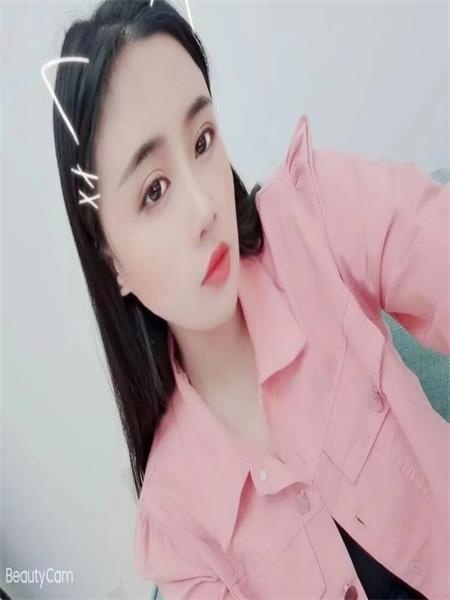 热情妹子下面很紧致，很多水