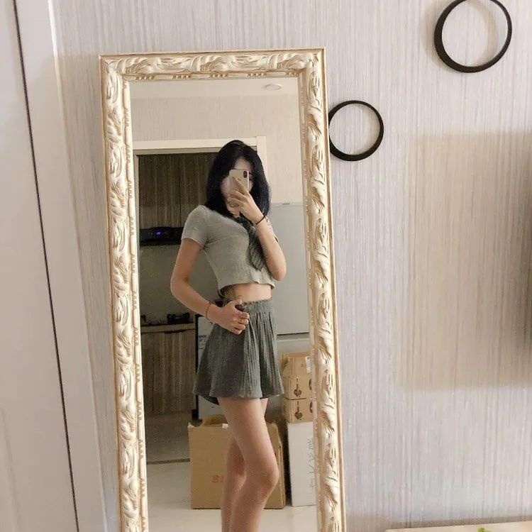 妹子比较有肉感，抱着挺舒服的，态度很好