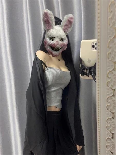年轻小妹漂亮，姿势配合