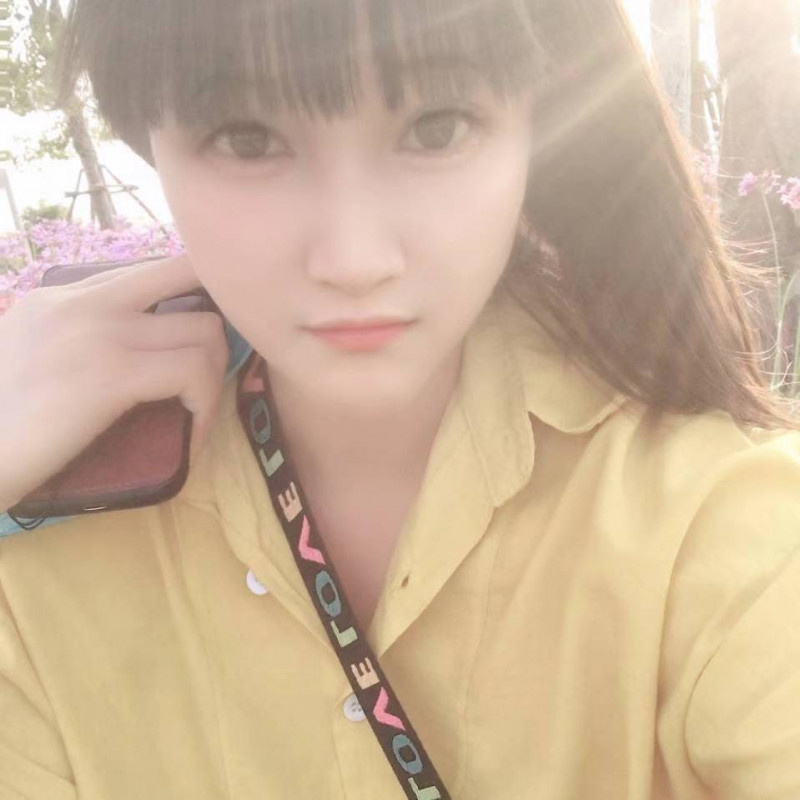 听话好调教的妹子，各种姿势任你摆