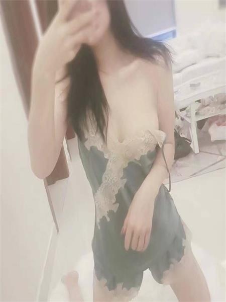 软胸精致妹妹 ，服务意识强，特别值得玩—趟