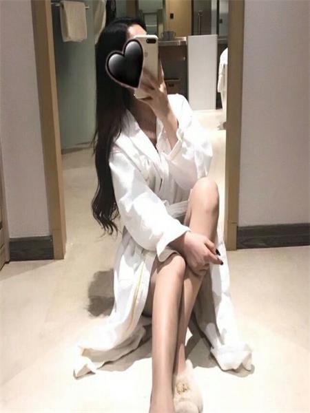 大学生兼职，很嫩，服务舒服