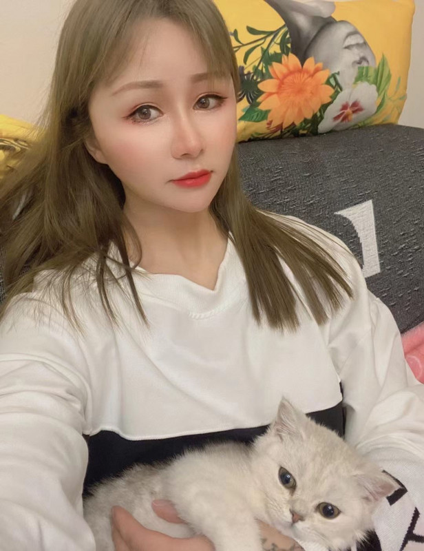 丰满蜜桃臀，超诱人，后入超舒服了