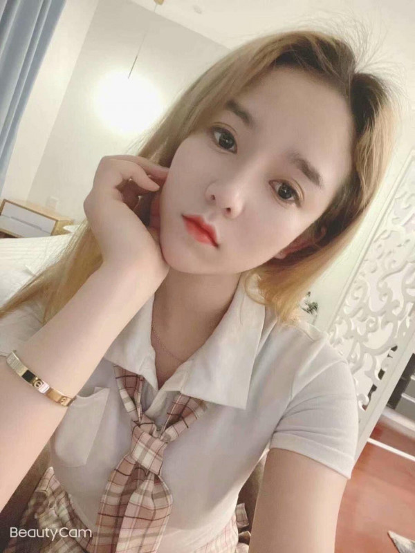 妹子颜值不错，身材好，服务用心