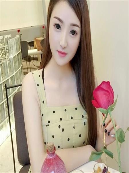 艳舞非常棒的极品妹子，体验感非常棒