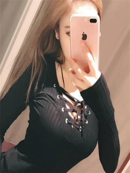 漂亮的大长腿美女，让人直呼受不了