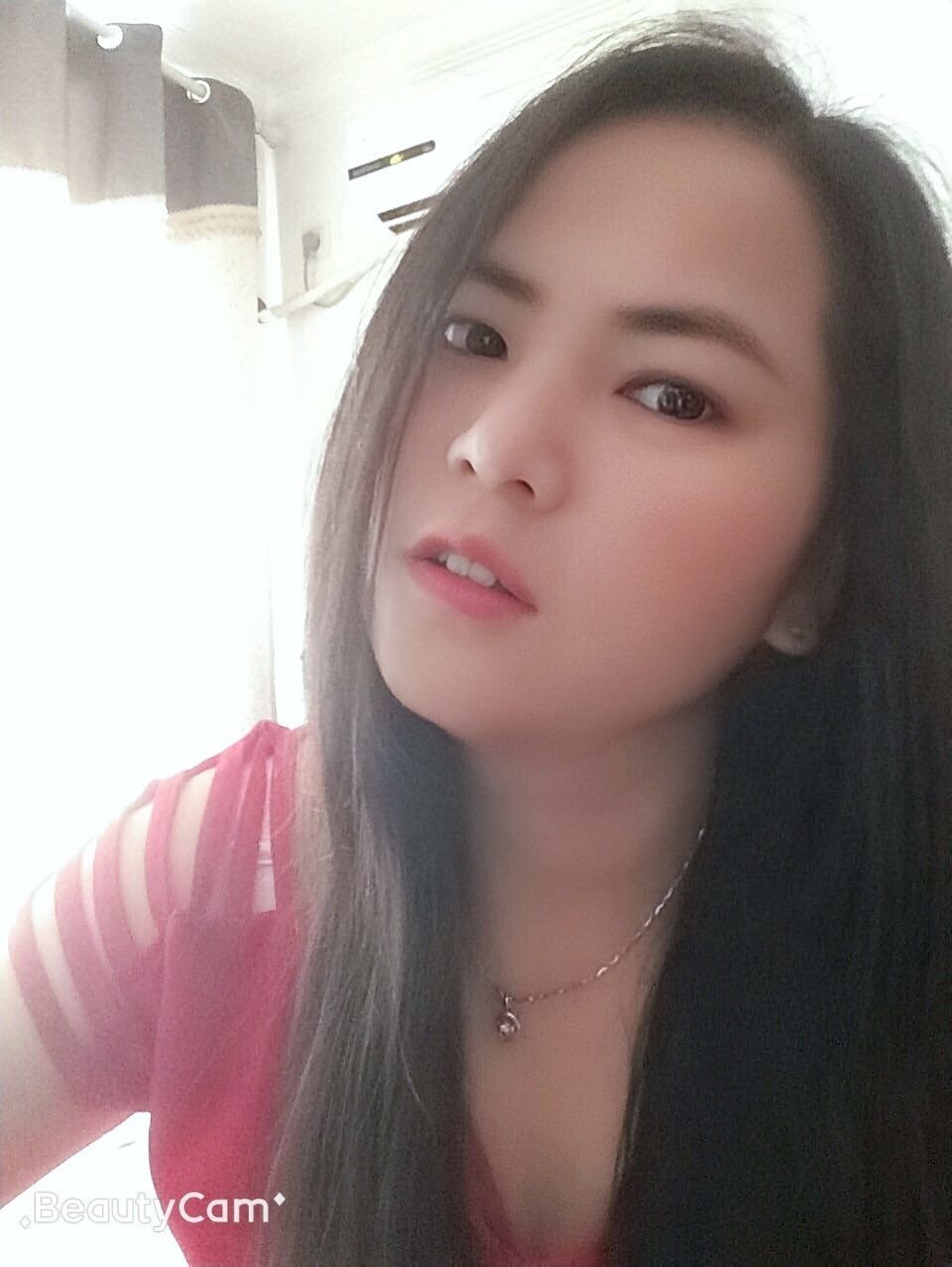 哺乳期的妹子，能喝奶，能啪啪啪，颜值不错