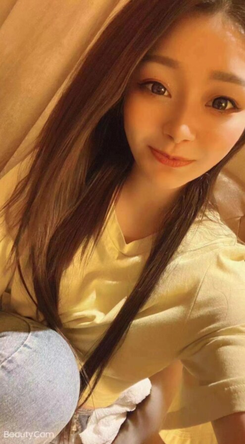 小妹真的挺好的，要颜值有颜值要身材有身材