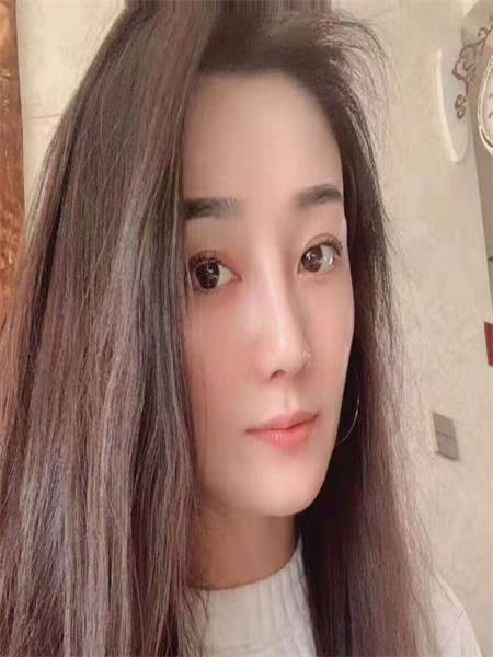 少妇身上很香，下面紧凑
