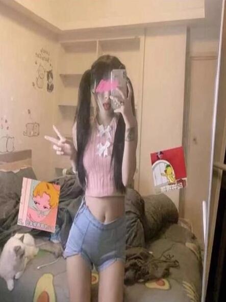 非常浪的性感小妹，舒服的不得了