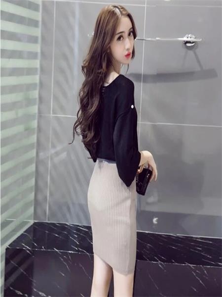 颜值棒，身材性感的美女，值得体验