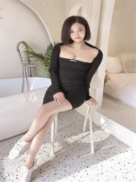 妹子服务细致卖力，下面紧