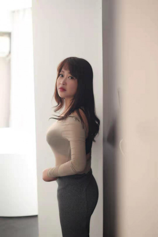性感漂亮妹子口活不错