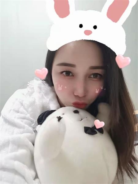 妹子温柔的类型，很听话，做服务也比较细致
