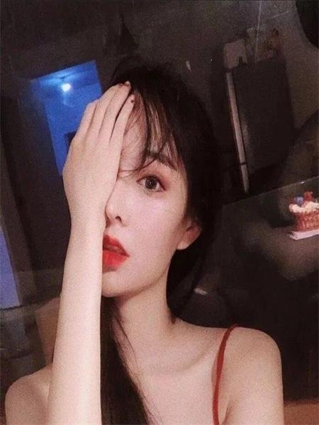 妹子的口活还不错，很爽，很到位