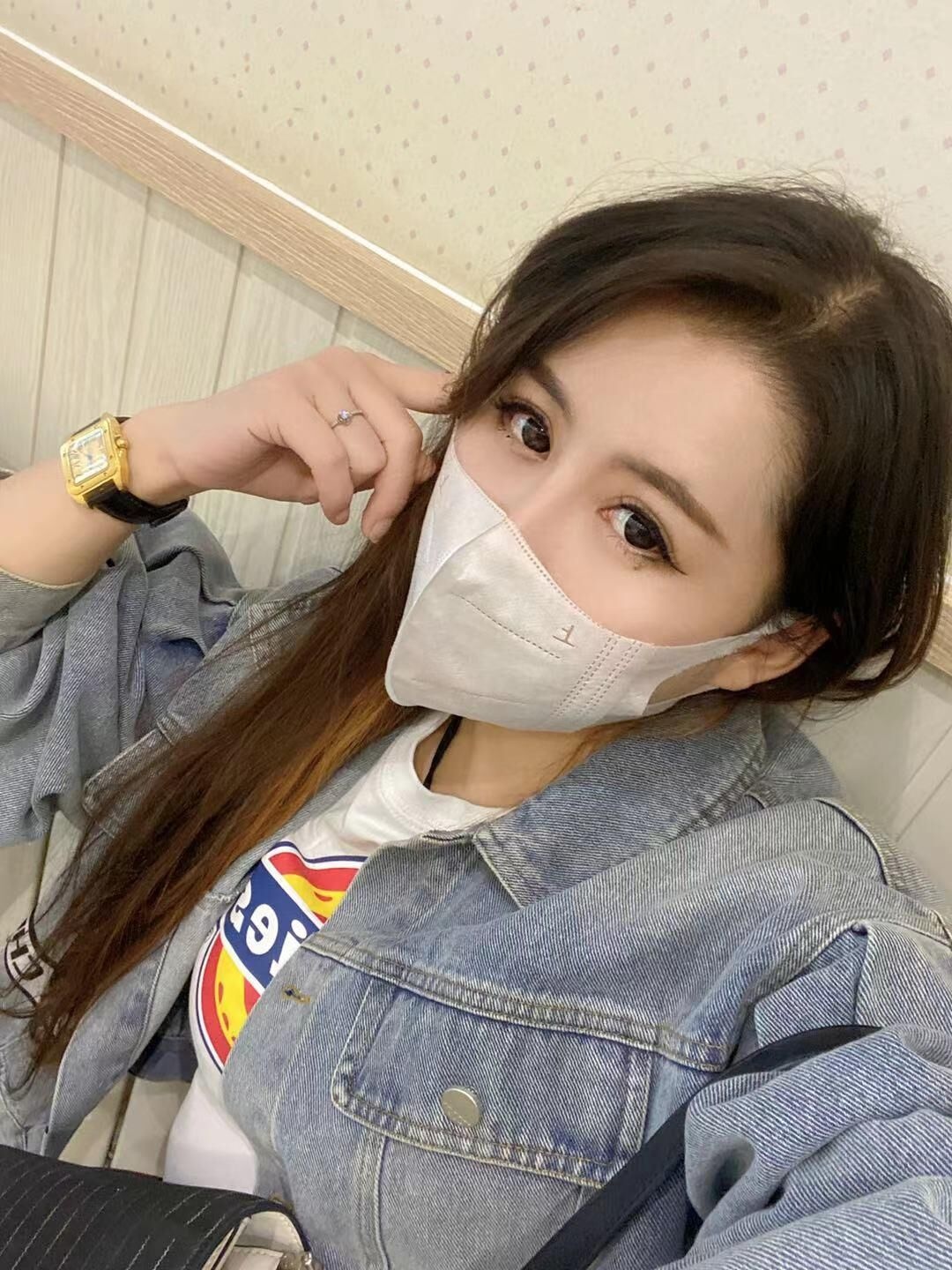 漂亮美少妇，值得一试