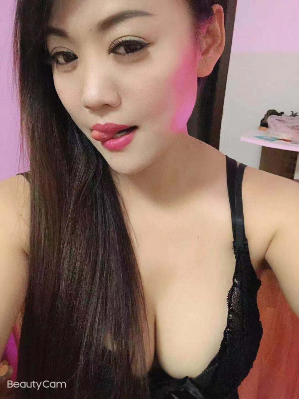 妹子身材很好，服务很到位，吹得很带劲