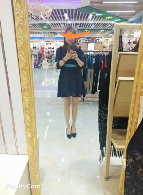 性格很好的大胸妹子，身材不错，会聊天