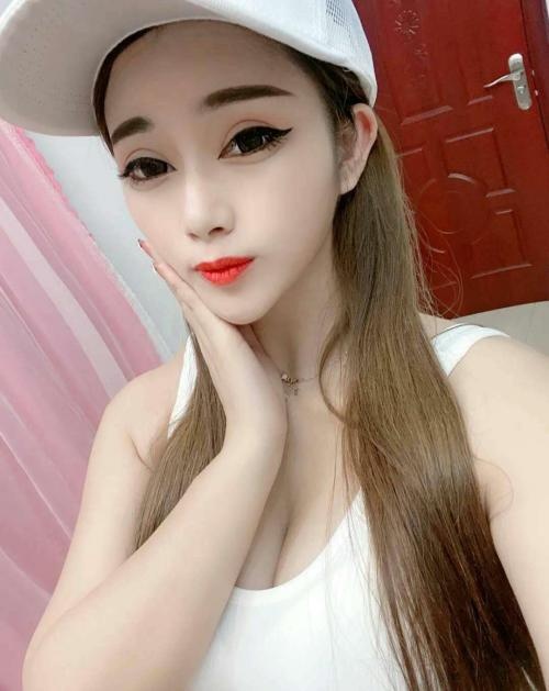 疯狂操B大学妹弄的啊啊叫