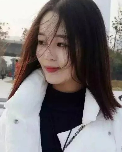 凹凸有致的泻火美女