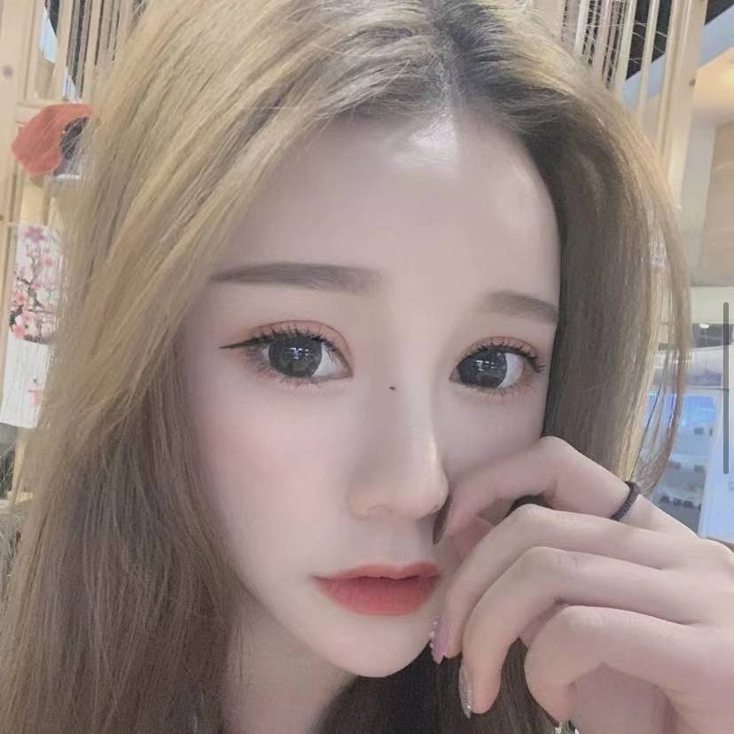 分享个粉嫩的年轻妹妹