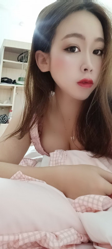 小性感抱起来操很舒服