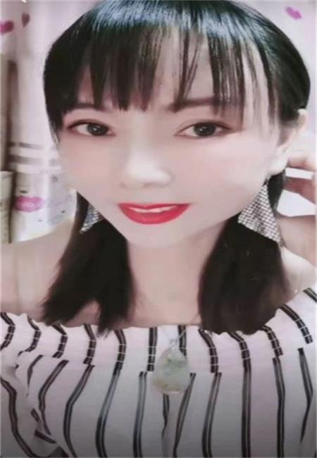 很出名的大长腿，是真的骚