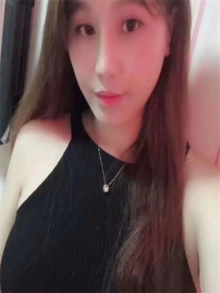 大胸妹服务好，有肉感，可大力输出