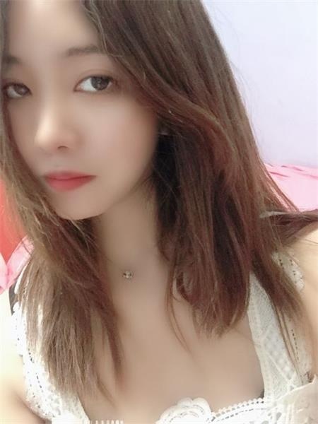 小妹下边紧，服务好，声音嗲嗲的