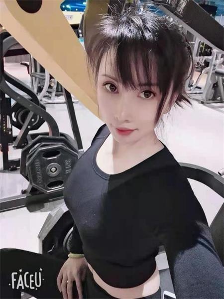 马甲线小妹，能口爆，值得体验