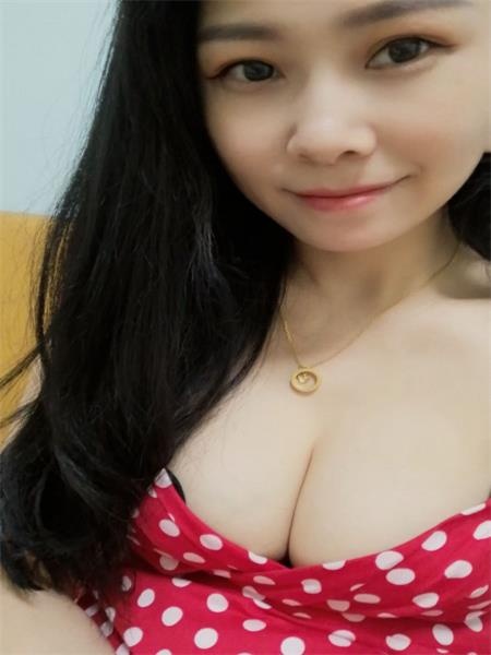 美滋滋的体验，毒龙爽的不得了