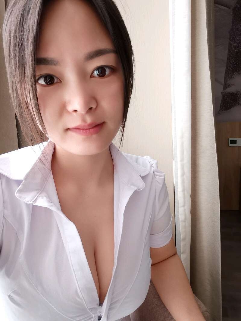 二道楼凤性感小妞