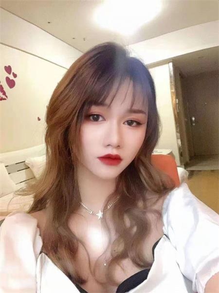 泻火非常爽的风骚小姐姐