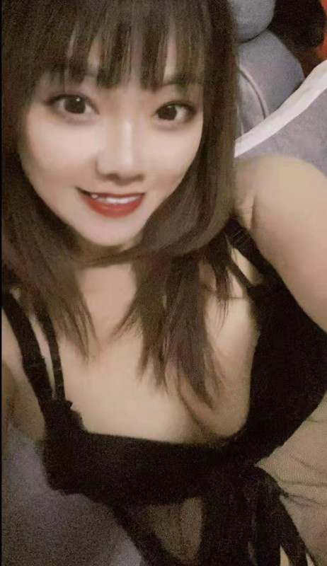 妹子家情趣内衣挺多