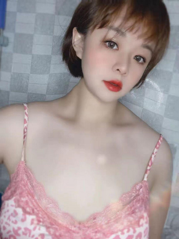 波涛汹涌的妹子服务骚