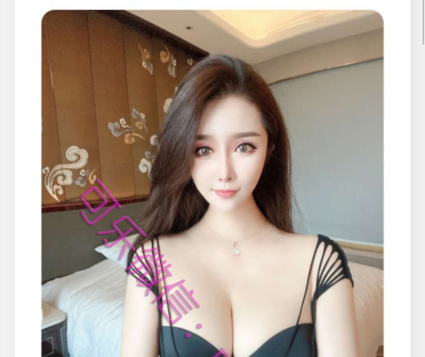 身材火辣的大胸妹，后入舒服