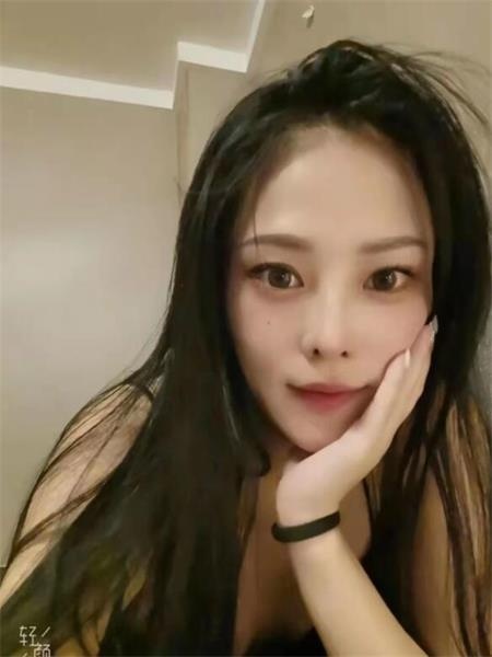妹子比较嫩