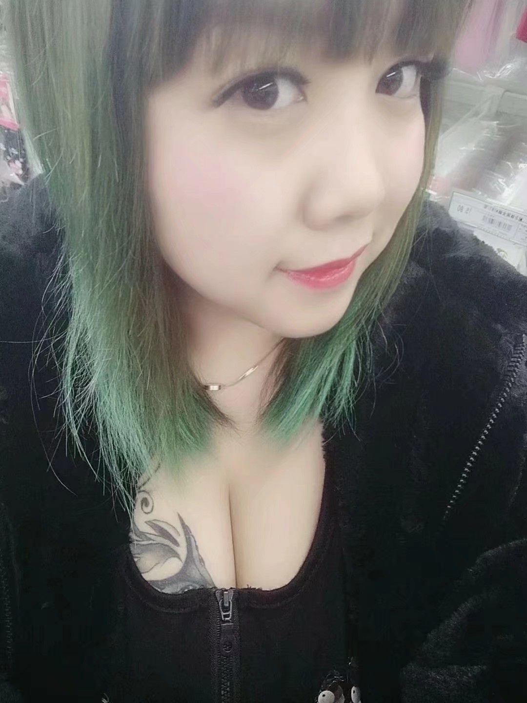 体验昆区肉感小妹，很骚